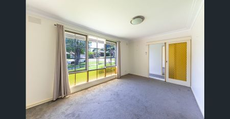 Charming 2-Bedroom Unit in Prime Box Hill North Location - Photo 4