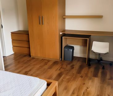 4 Bed 1 Bath - Photo 3