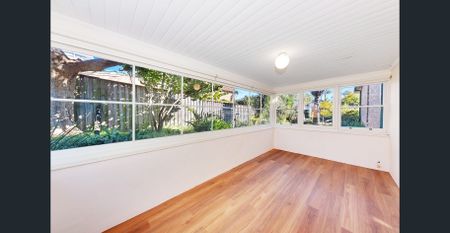 Fully aircon. Bright & Cosy, Great Location. Pet Friendly - Photo 2