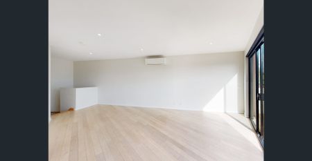 Unique, modern and in perfect location - Photo 2