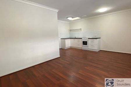 RENOVATED DELIGHT IN PRIME LOCATION - Photo 2