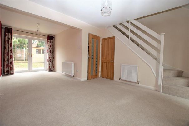 2 bedroom terraced house to rent - Photo 1