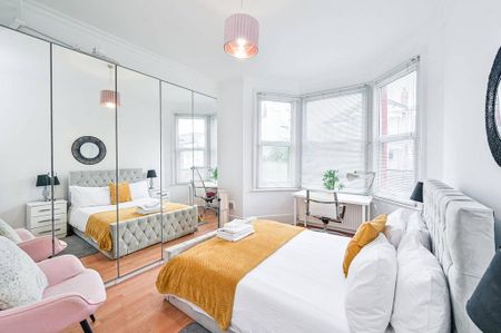 2 bedroom flat to rent - Photo 4