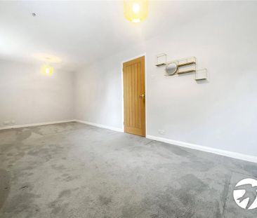 4 bedroom end of terrace house to rent - Photo 6
