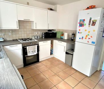 Heckford Close, WATFORD - Photo 6