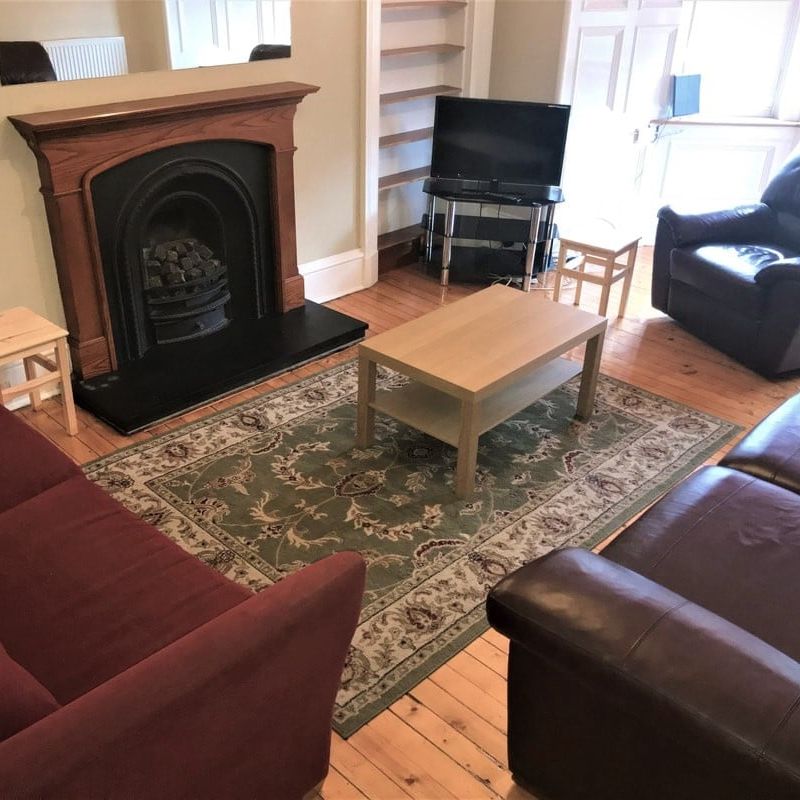 5 Bed Flat, Polwarth Crescent, EH11 - Photo 1