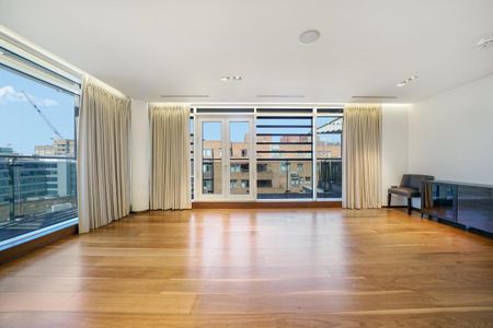 4 bedroom flat to rent - Photo 2