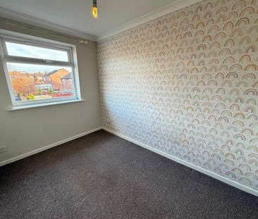 2 bedroom semi-detached house to rent - Photo 6