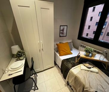 Calle de Vicente Blasco Ibáñez, Madrid, Community of Madrid 28050 - Photo 6