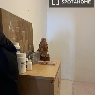 barcelona, Catalonia 08034 - Photo 1