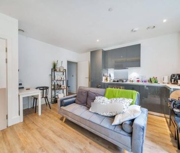 Studio to rent - Photo 1