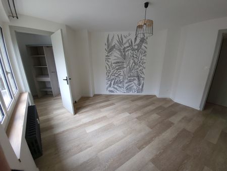 POITIERS, RUE DE BLOSSAC, T2 DE 46.85m² - Photo 2