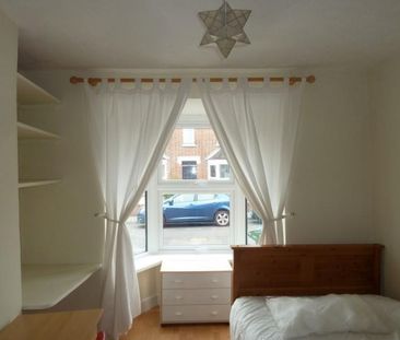 3 bedroom House To Let Total Size: 862 SQ FT - Photo 3