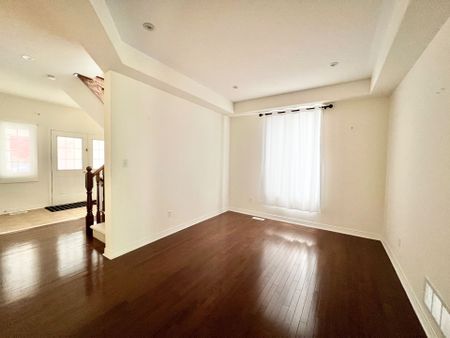 For Lease - 73 Castleglen Boulevard, Markham, Ontario - Photo 4