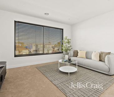 37A MacDonald Avenue, Altona North VIC 3025 - Townhouse For Rent | ... - Photo 3