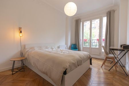 Location Appartement 4 pièces Meublé 76m² PARIS 15ème - Photo 5