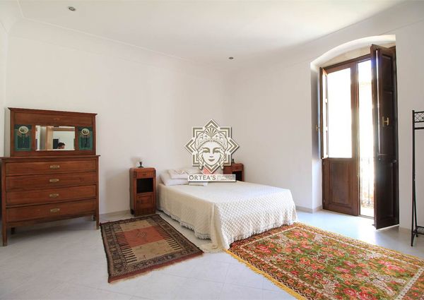 Trilocale arredato Ortigia