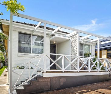 Lovely One-Bedroom Unit in Prime Woolooware Location - Photo 3