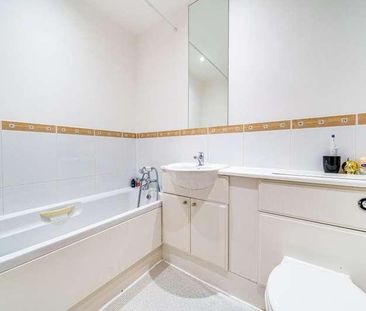 Sunbury, Sunbury-on-thames, TW16 - Photo 5