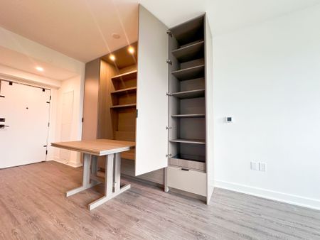 For Lease - 55 Charles Street Unit# 2202, Toronto, Ontario - Photo 5
