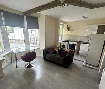 £750 PCM, Furnished One Bedroom First Floor Flat in Richmond Road, ... - Photo 3