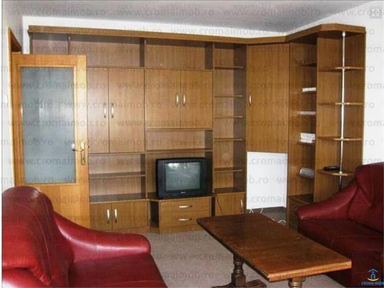 De inchiriat Apartament 3 camere Ploiesti, zona Mihai Viteazul - Photo 1