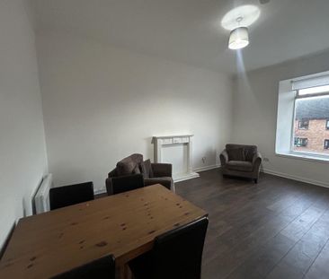 2 bedroom maisonette to rent - Photo 2