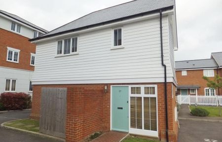 2 bedroom maisonette to rent - Photo 2