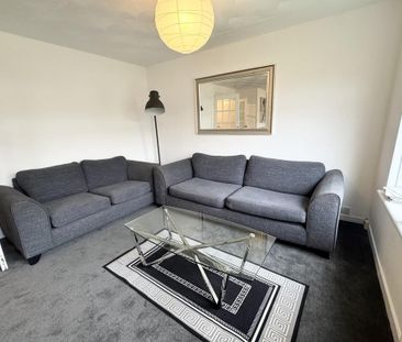 3 bedroom ground floor maisonette to rent - Photo 6