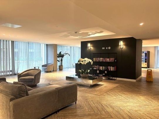 1 Bed Flat, Block B, M5 - Photo 1