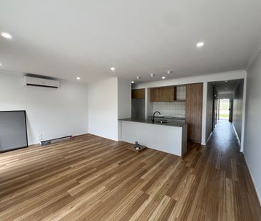12 Ellis Dr, Diggers Rest VIC 3427 - House For Rent | Domain - Photo 5