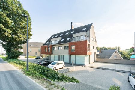 Een recent & instapklaar appartement met terras & garage - Foto 4