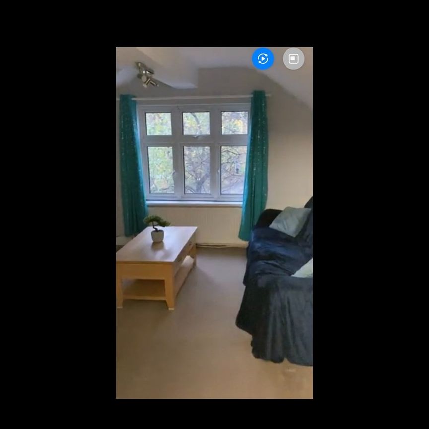 1 Bed Flat, Westfield Road, RG4 - Photo 1