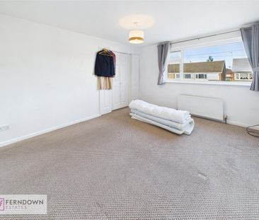 2 bedroom end of terrace house to rent - Photo 3