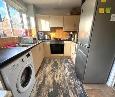 2 bedroom terraced house to rent - Photo 5