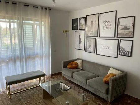 Calle Arlanza, Málaga, Andalusia 29011 - Photo 3