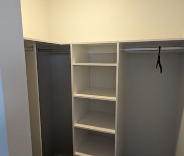 Maddingley - Photo 1