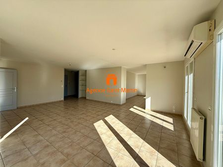 Location Appartement 5 pièces 142m² - Photo 2