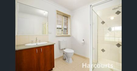 LARGE AND SPACIOUS FAMILY HOME - Photo 3