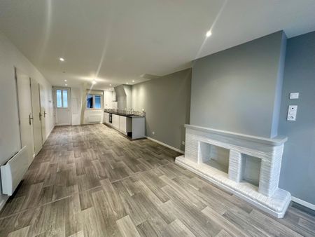 A louer - appartement T3 de 64m2, refait à neuf, situé au 2ème étage en plein centre-ville de Tarbes. - Photo 3