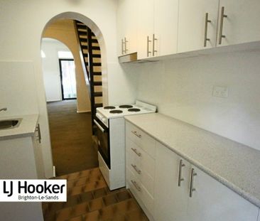 CHARMING CONVENIENTLY LOCATED TWO STOREY TERRACE - Photo 3
