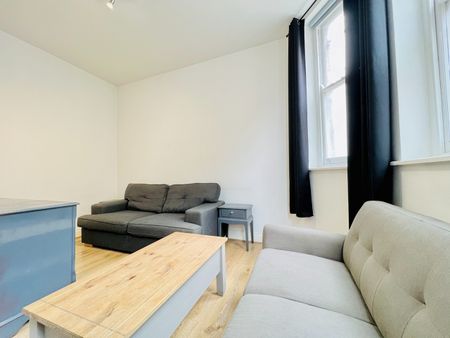 2 Bed Flat, Rosslyn House, SW2 - Photo 2