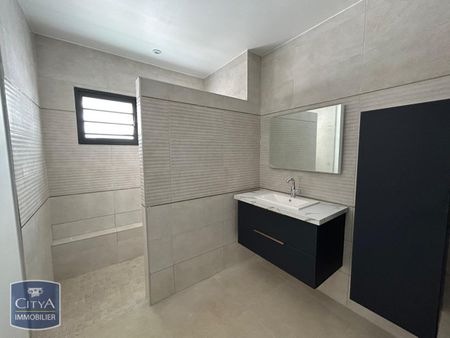 Location Maison 4 pièces 129m² LA POSSESSION 97419 - Photo 4