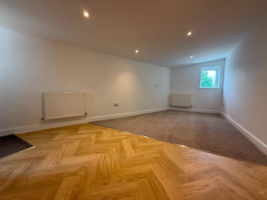 Henderson Place, Plymouth - Photo 1