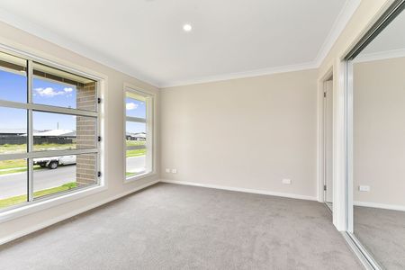 Pefect Family Home - Photo 3