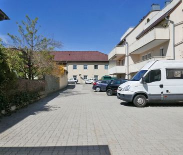 Lichtdurchflutete 2-Zimmer-Mietwohnung mit Balkon und 2 PKW-Stellpl... - Foto 6