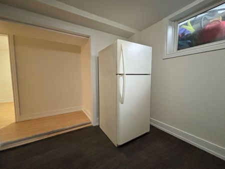 For Lease - 466 Ginger Downs Unit# Basement, Mississauga, Ontario - Photo 3