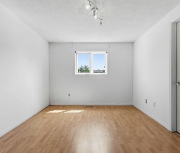 For Lease - 58 Bushford Street, Clarington, Ontario - Photo 6