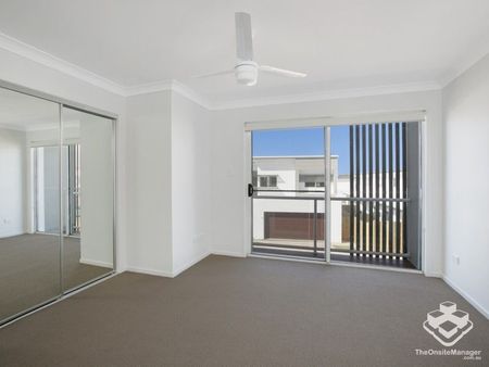 NRAS Bayside Living - Photo 5