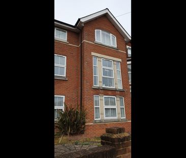 Studio Flat, Winchester Road, SO16 - Photo 3